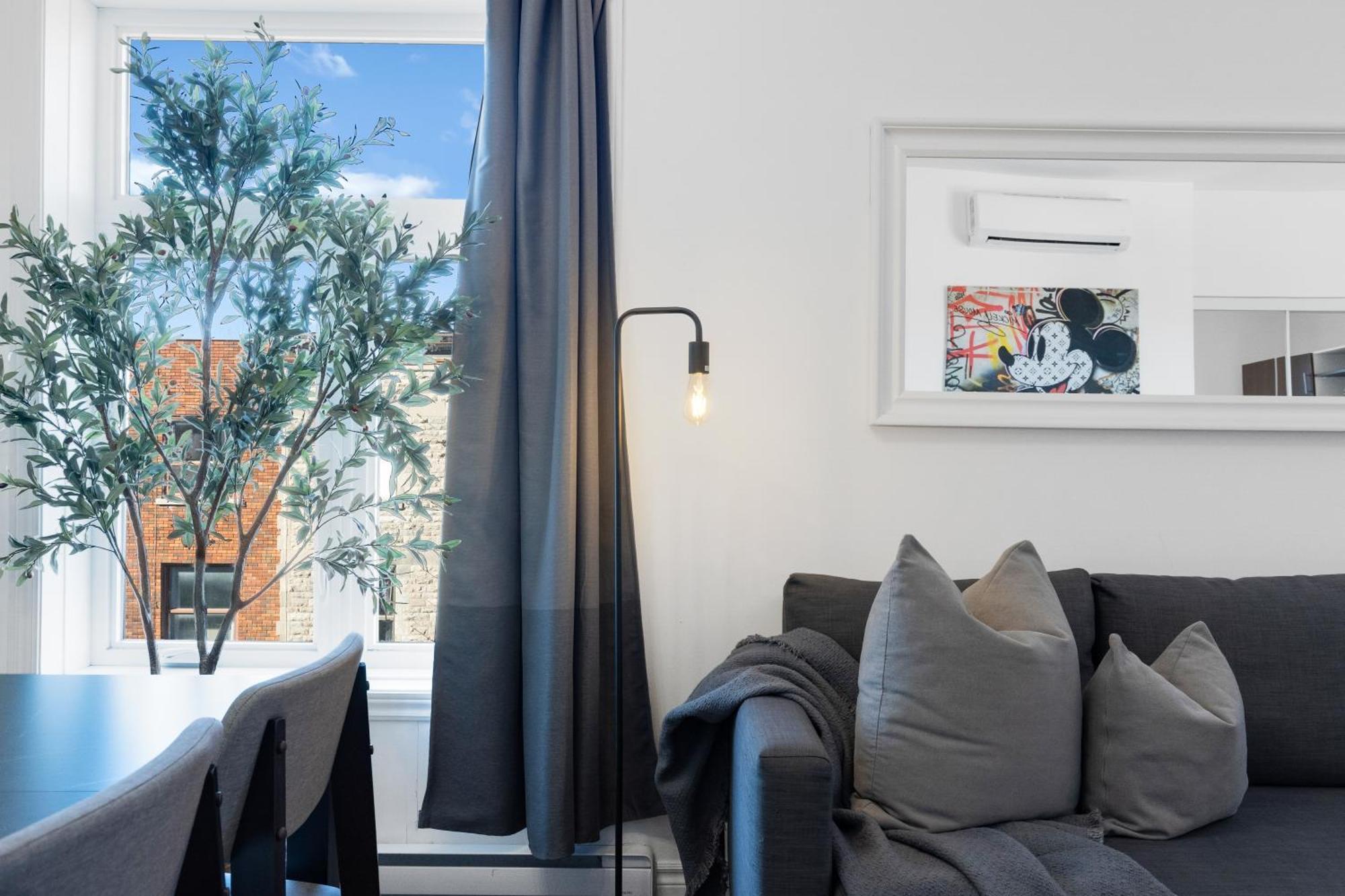 Liv Mtl Mtl Aparthotel Montreal Ngoại thất bức ảnh